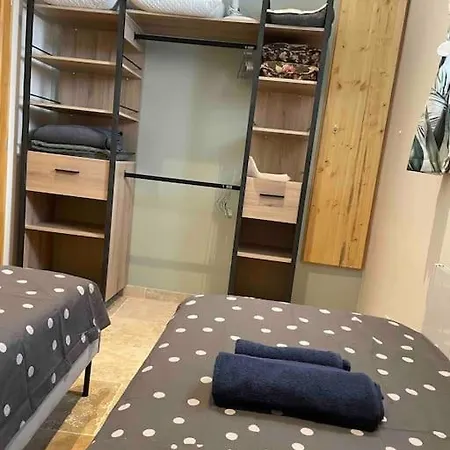 Apartment De Charme Centre-ville, Parking Halle